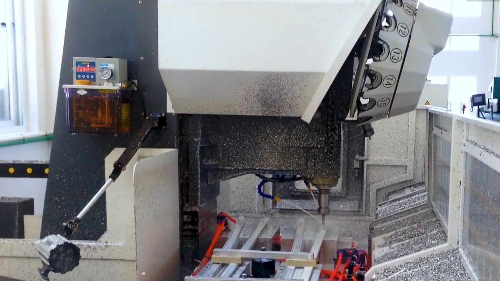 Profile Machining Center Machining Car Luggage Rack