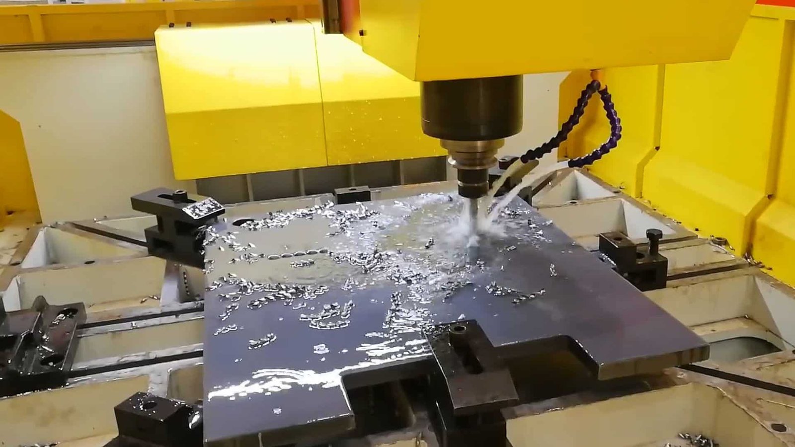 Machinale bewerking met meerdere gaten