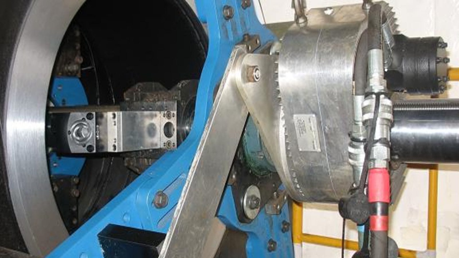 A Linien-Bohrmaschine Bearbeitung