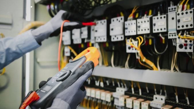 Ispezione delle apparecchiature elettriche