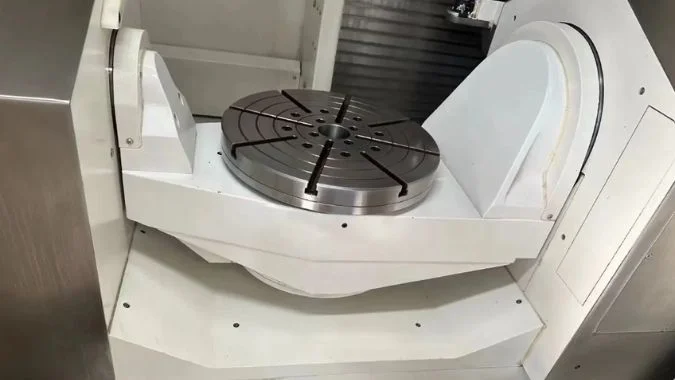 Rotary table on Trunnion-Type 5-Axis Machining Center