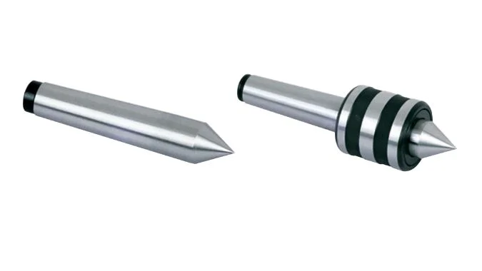 الوسط الميت على اليسار، والوسط الحي على اليمين