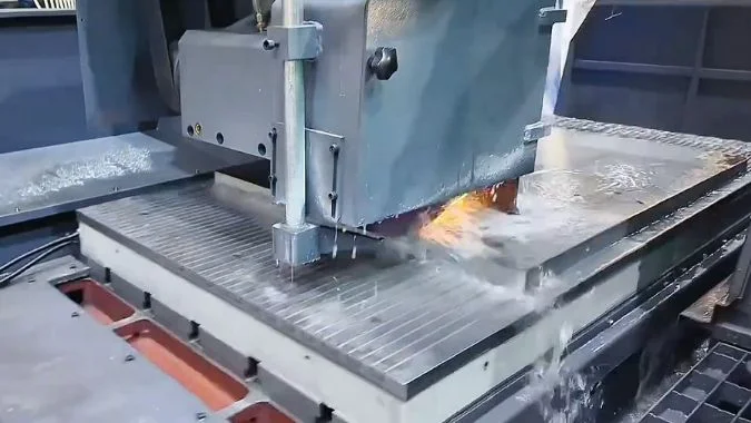 Grinding Machine with coolant