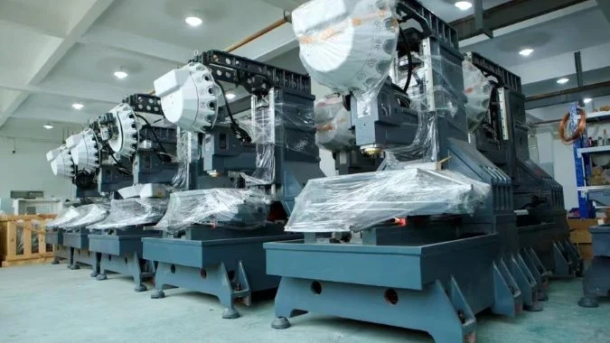 Tapping Centers in Warehouse