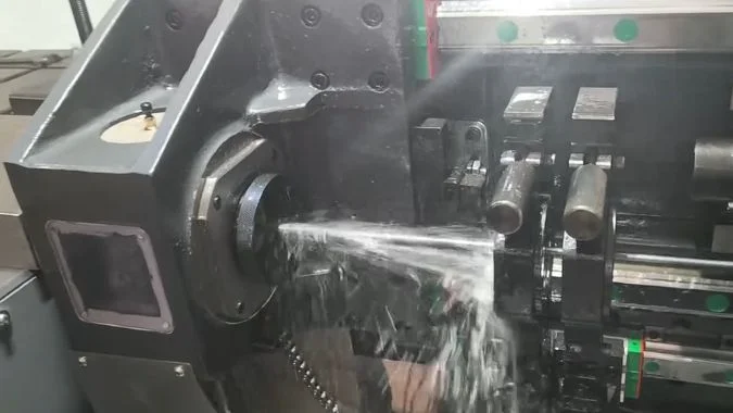 Horizontal deep hole drilling machine