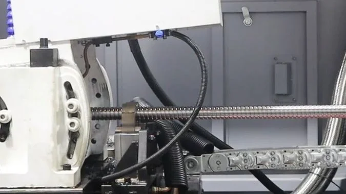 CNC whirling machine for ball screw manufacturing