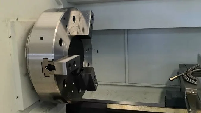 A Hydraulic chuck