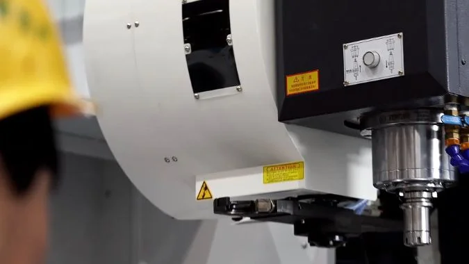 Almacén de herramientas en centro de mecanizado CNC