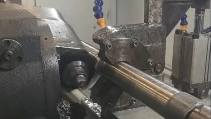 A CNC External whirling machine