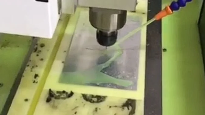 High speed drilling machine drilling tiny holes
